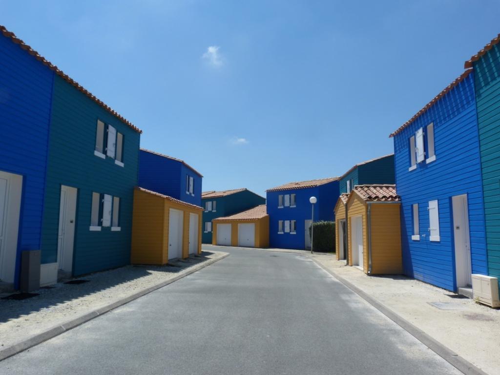 Résidence Odalys Le Village des Amareyeurs Le Château-dʼOléron Exterior foto