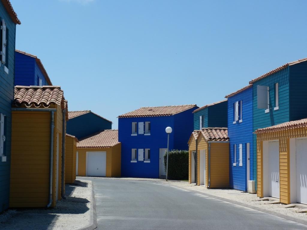Résidence Odalys Le Village des Amareyeurs Le Château-dʼOléron Exterior foto